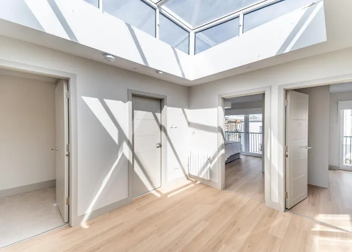 Апартаменты Synergy Montague Street *