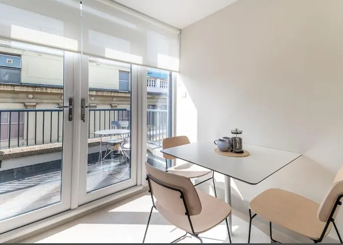 Synergy Montague Street Апартаменты