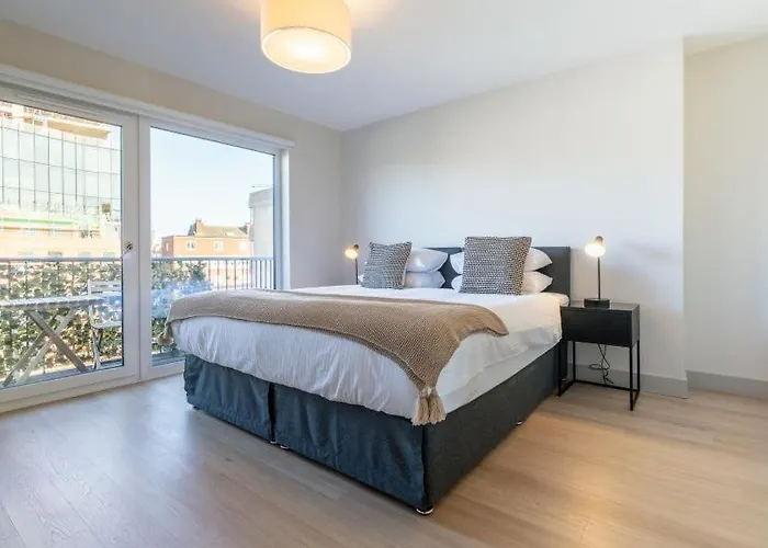 Synergy Montague Street 公寓